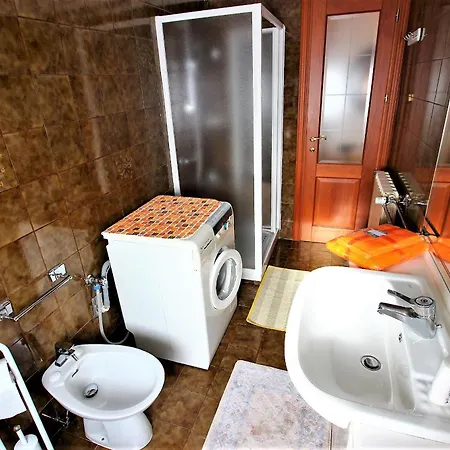 Darma Parla Di Mare * Trieste